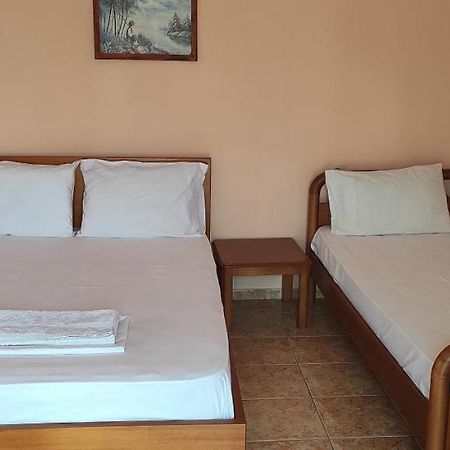 Amalias Room Himarë Exterior foto